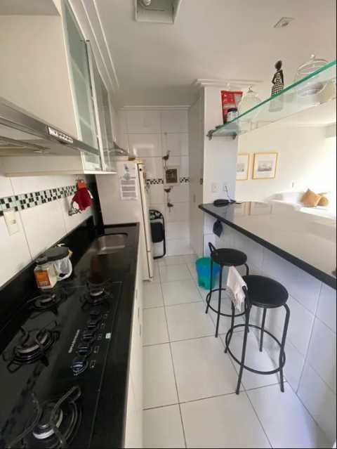 Apartamento à venda com 2 quartos, 65m² - Foto 10