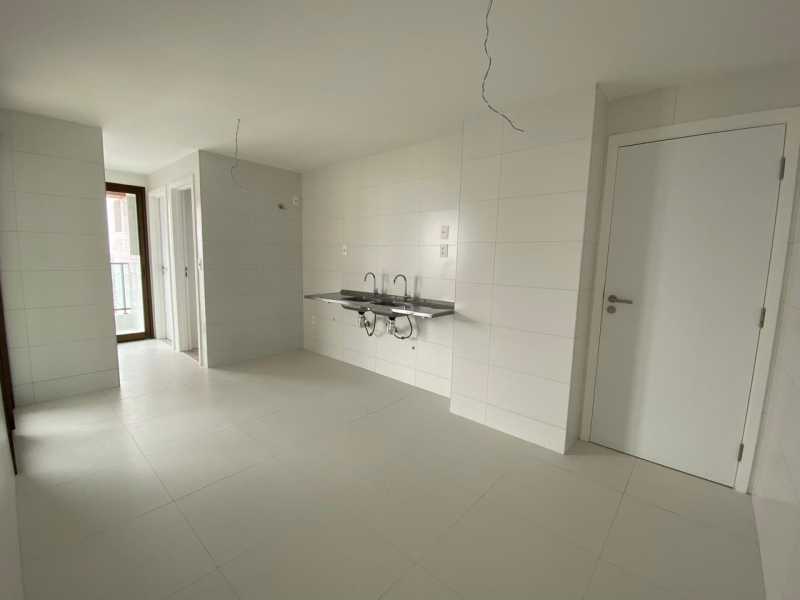 Apartamento à venda com 4 quartos, 210m² - Foto 7