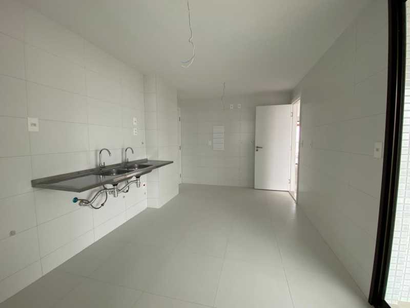 Apartamento à venda com 4 quartos, 210m² - Foto 10