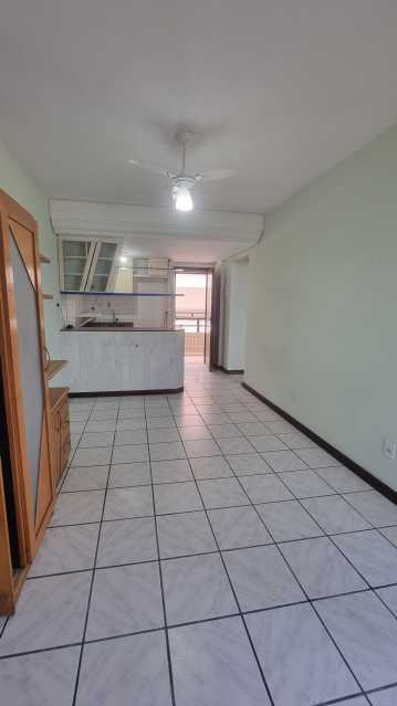 Apartamento à venda com 1 quarto, 44m² - Foto 2