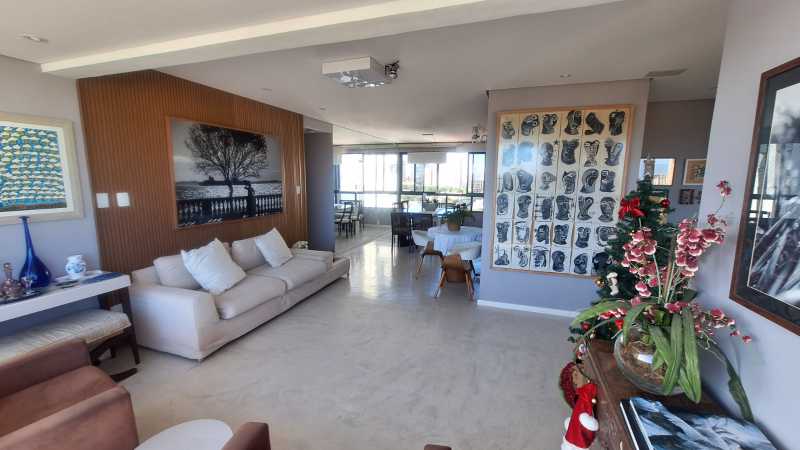 Apartamento à venda com 4 quartos, 155m² - Foto 2