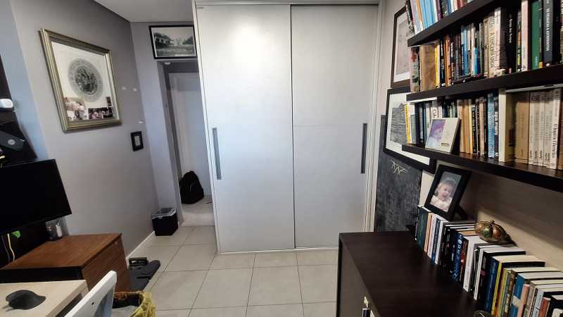 Apartamento à venda com 4 quartos, 155m² - Foto 22