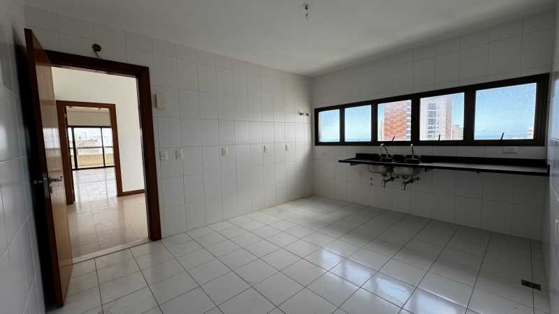 Apartamento à venda com 4 quartos, 384m² - Foto 8