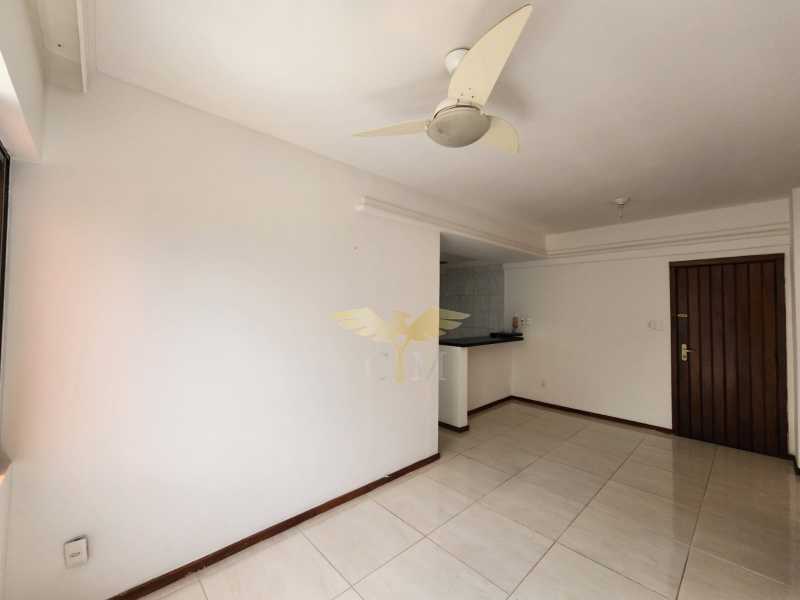 Apartamento à venda com 2 quartos, 63m² - Foto 2