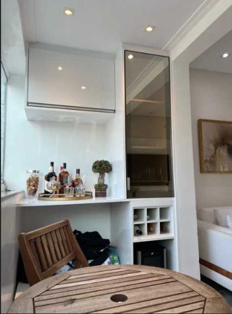 Apartamento à venda com 2 quartos, 70m² - Foto 6