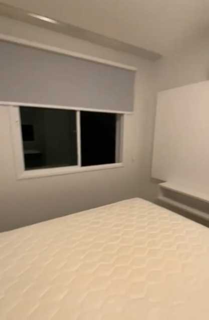 Apartamento à venda com 2 quartos, 80m² - Foto 3