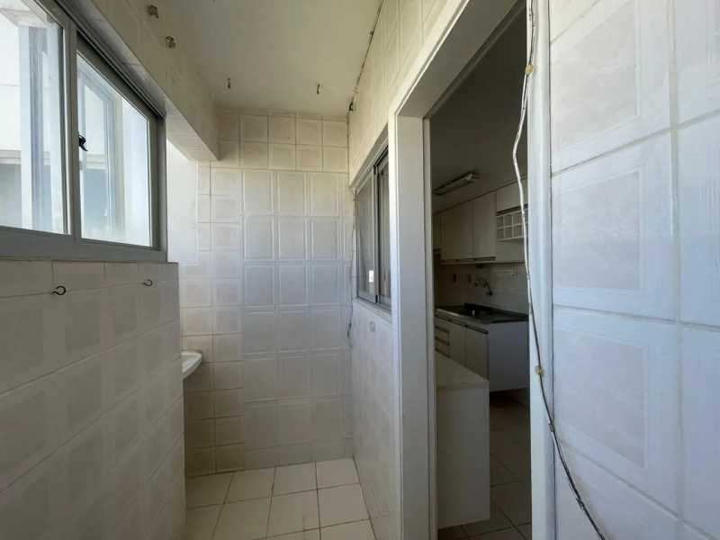 Apartamento à venda com 3 quartos, 75m² - Foto 12