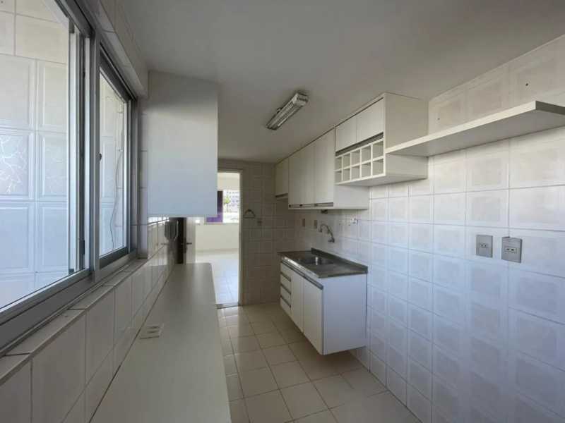 Apartamento à venda com 3 quartos, 75m² - Foto 11