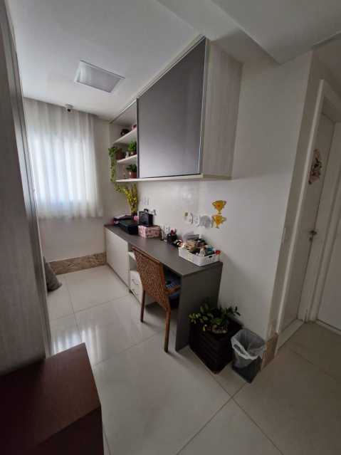 Apartamento à venda com 3 quartos, 110m² - Foto 15