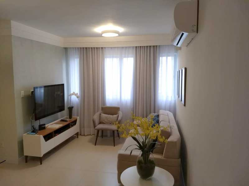 Apartamento à venda com 3 quartos, 103m² - Foto 3