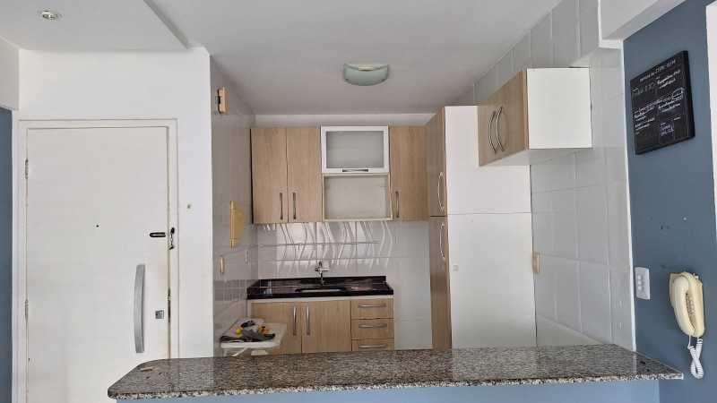 Apartamento à venda com 2 quartos, 72m² - Foto 6