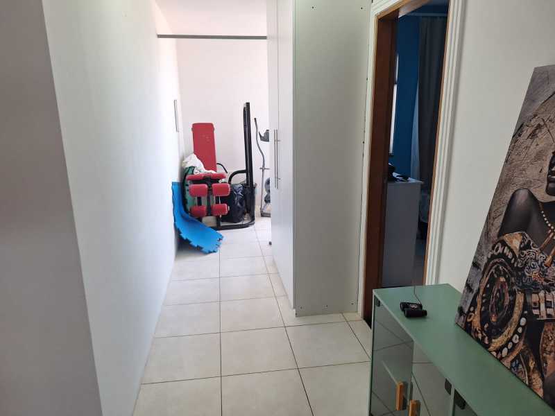 Apartamento à venda com 3 quartos, 170m² - Foto 17