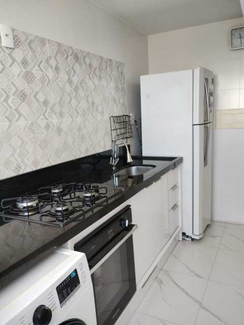 Apartamento à venda com 2 quartos, 40m² - Foto 13