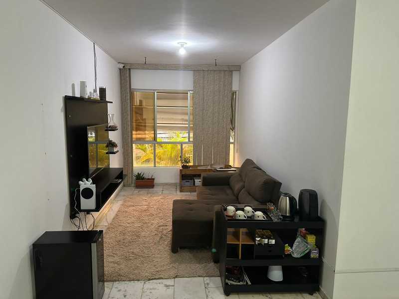 Apartamento à venda com 3 quartos, 120m² - Foto 2