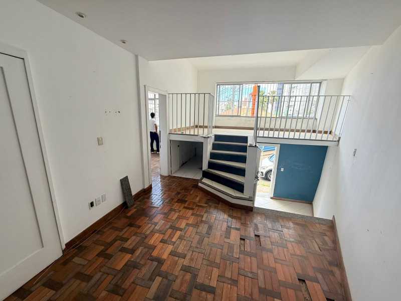 Apartamento à venda com 3 quartos, 76m² - Foto 4