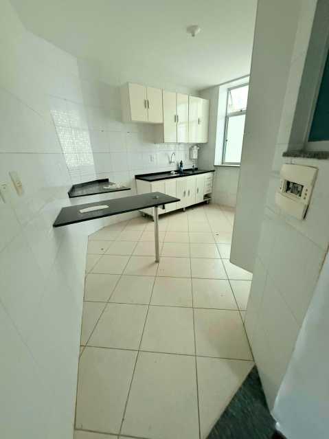 Apartamento à venda com 3 quartos, 76m² - Foto 10