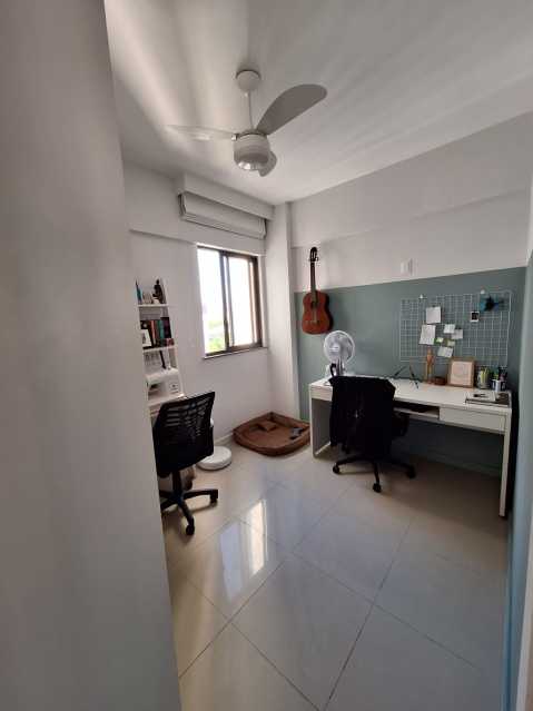 Apartamento à venda com 2 quartos, 64m² - Foto 13