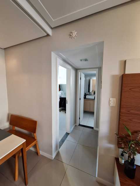 Apartamento à venda com 2 quartos, 64m² - Foto 7