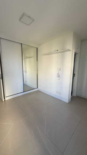 Apartamento à venda com 4 quartos, 187m² - Foto 12