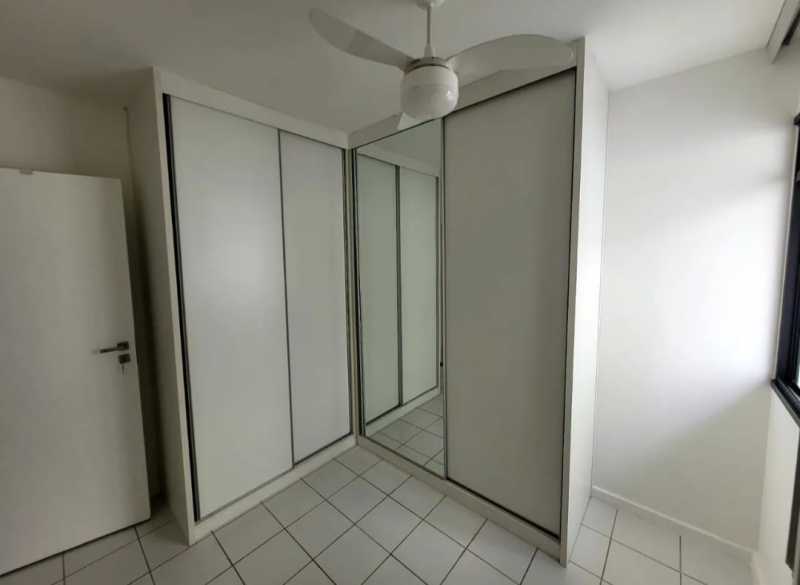 Apartamento à venda com 2 quartos, 64m² - Foto 7