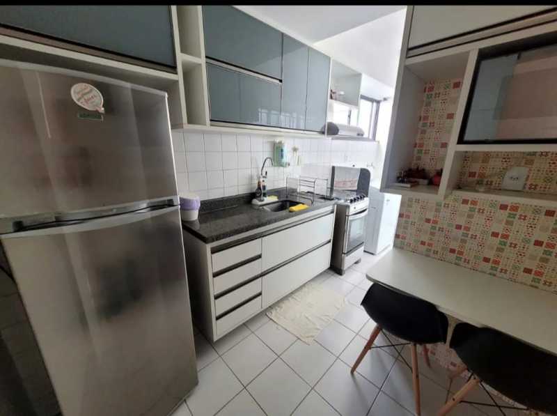 Apartamento à venda com 2 quartos, 64m² - Foto 10