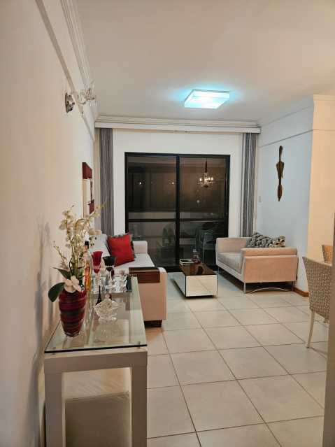 Apartamento à venda com 3 quartos, 77m² - Foto 1