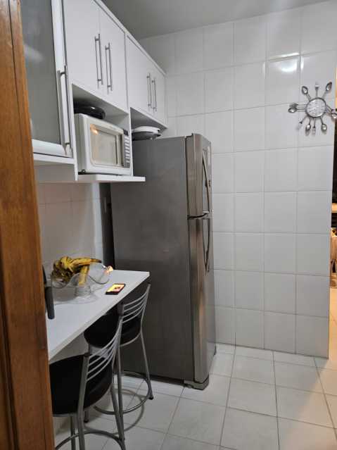 Apartamento à venda com 3 quartos, 77m² - Foto 16