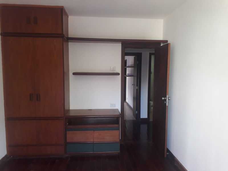 Apartamento à venda com 4 quartos, 211m² - Foto 11