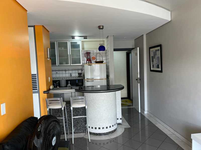 Apartamento à venda com 1 quarto, 43m² - Foto 1