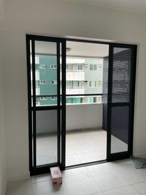 Apartamento à venda com 2 quartos, 60m² - Foto 2