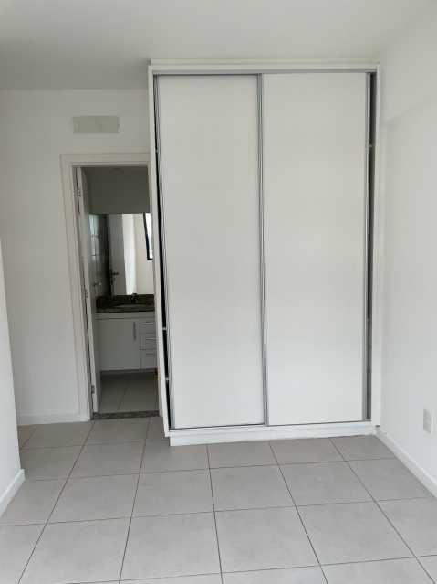 Apartamento à venda com 2 quartos, 60m² - Foto 5