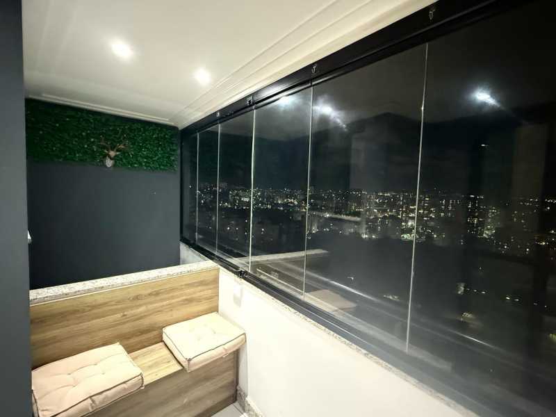 Apartamento à venda com 2 quartos, 58m² - Foto 4