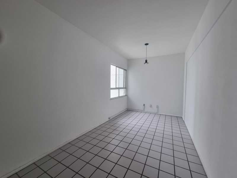 Apartamento à venda com 2 quartos, 58m² - Foto 2