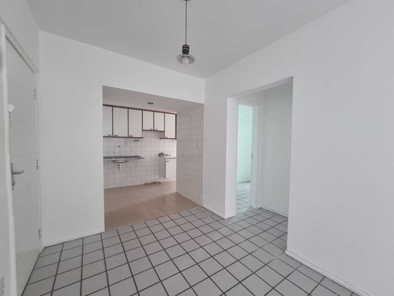 Apartamento à venda com 2 quartos, 58m² - Foto 4
