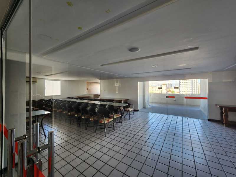 Apartamento à venda com 2 quartos, 58m² - Foto 17