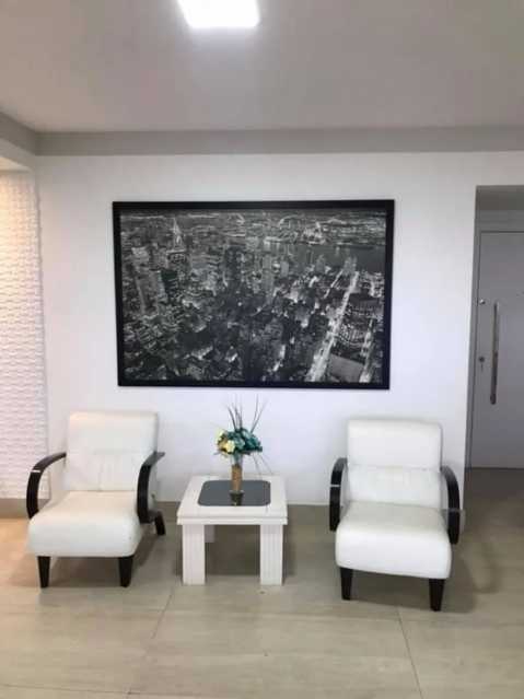 Apartamento à venda com 3 quartos, 123m² - Foto 3