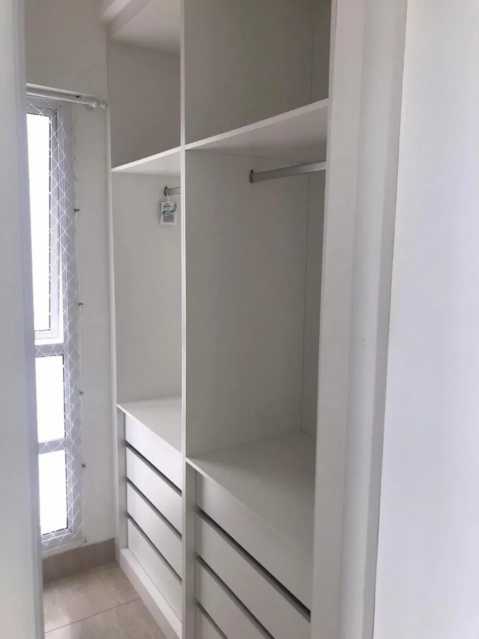 Apartamento à venda com 3 quartos, 123m² - Foto 8