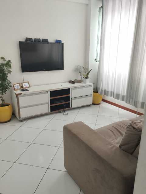 Apartamento à venda com 2 quartos, 90m² - Foto 3