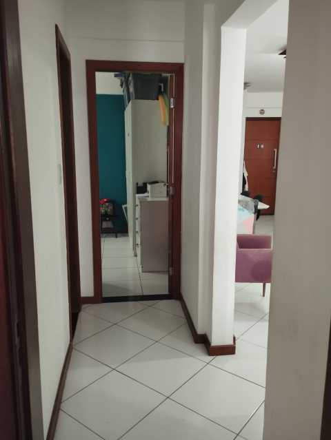 Apartamento à venda com 2 quartos, 90m² - Foto 4