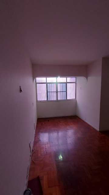 Apartamento à venda com 2 quartos, 71m² - Foto 4