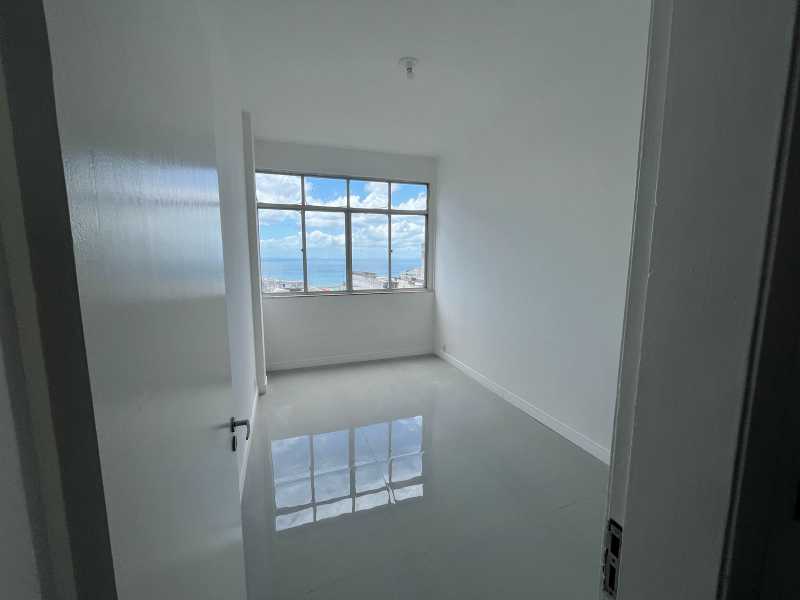 Apartamento à venda com 3 quartos, 90m² - Foto 4