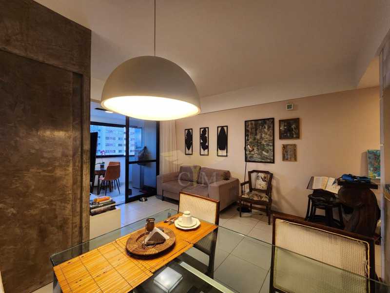 Apartamento à venda com 3 quartos, 77m² - Foto 1