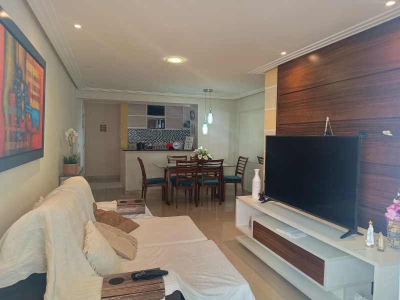 Apartamento à venda com 3 quartos, 81m² - Foto 1