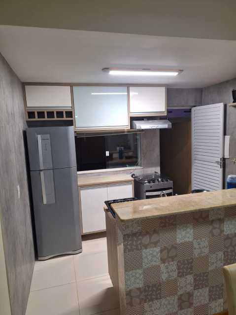 Apartamento à venda com 2 quartos, 75m² - Foto 11