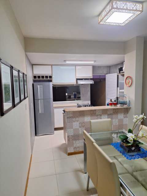 Apartamento à venda com 2 quartos, 75m² - Foto 8