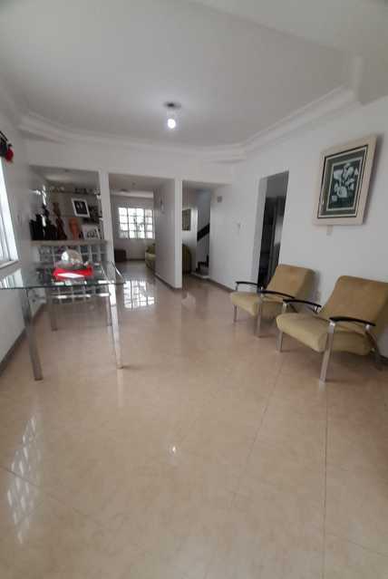 Casa, 4 quartos, 215 m² - Foto 2