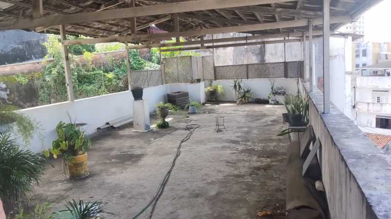 Apartamento à venda com 3 quartos, 223m² - Foto 17