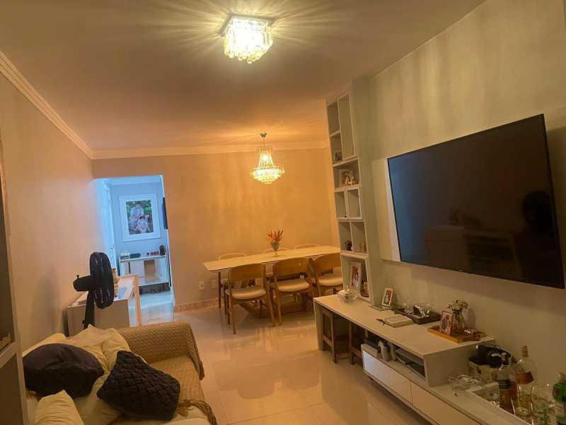 Apartamento à venda com 3 quartos, 81m² - Foto 1