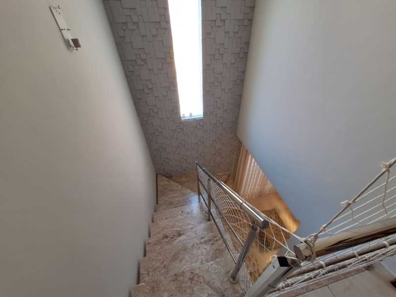 Casa de Condomínio à venda com 4 quartos, 185m² - Foto 18