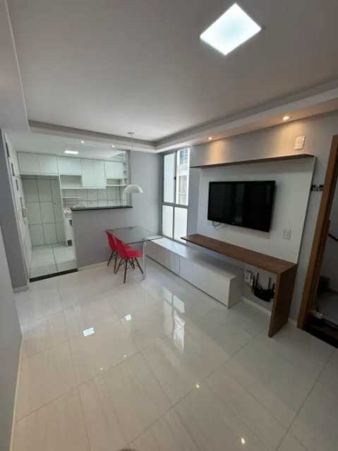 Apartamento à venda com 2 quartos, 49m² - Foto 2